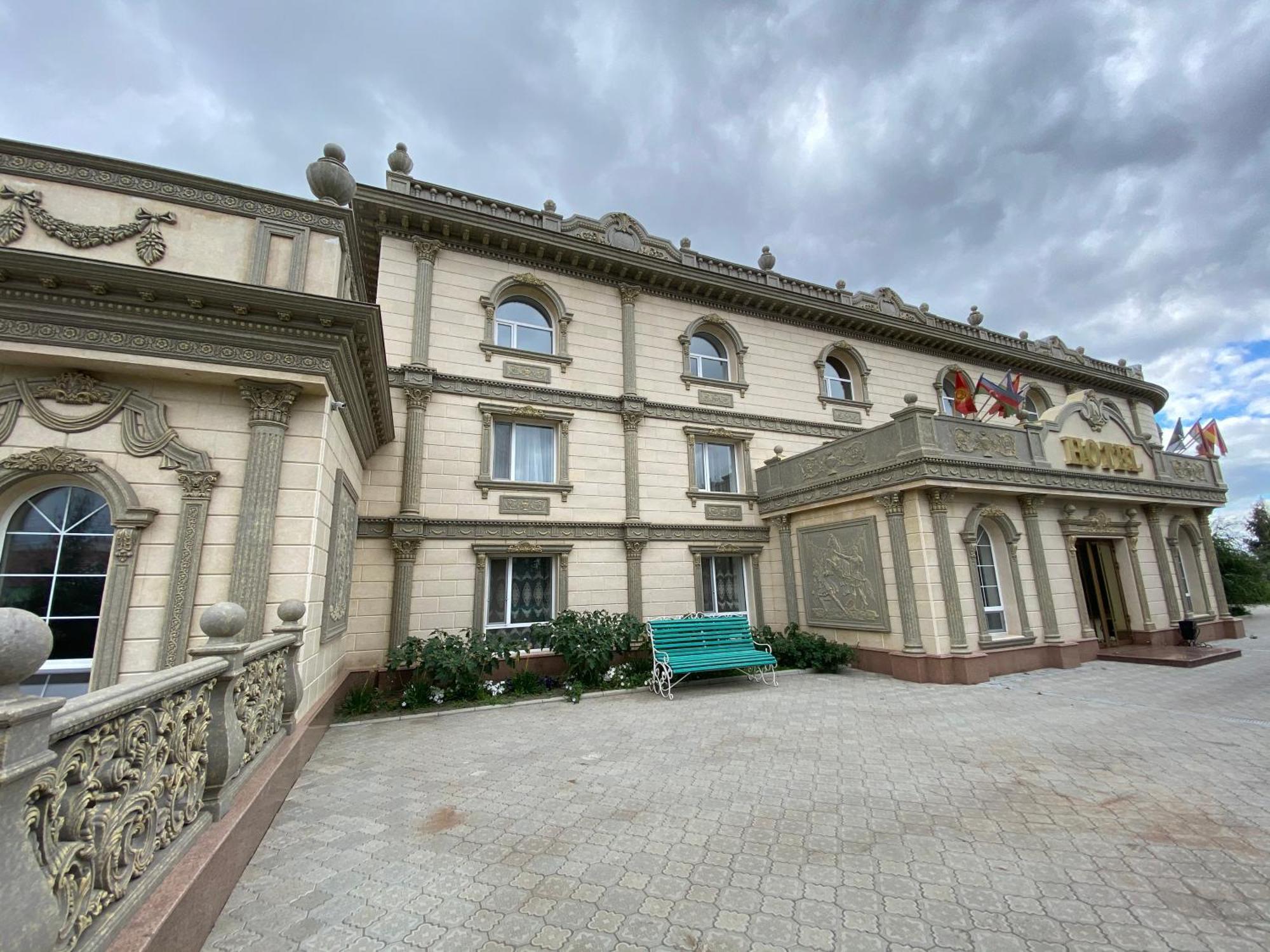 Hotel Astam Qostanai Exterior foto